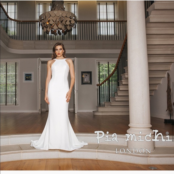 Stunning London pia michi dress.Style number 1781 - Picture 3 of 4